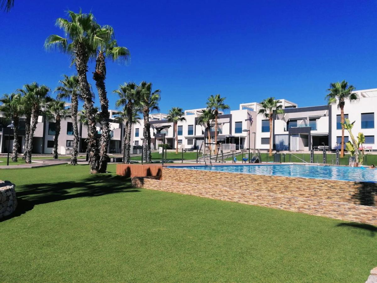 Bright Bungalow Oasis Beach La Zenia Orihuela Exterior photo