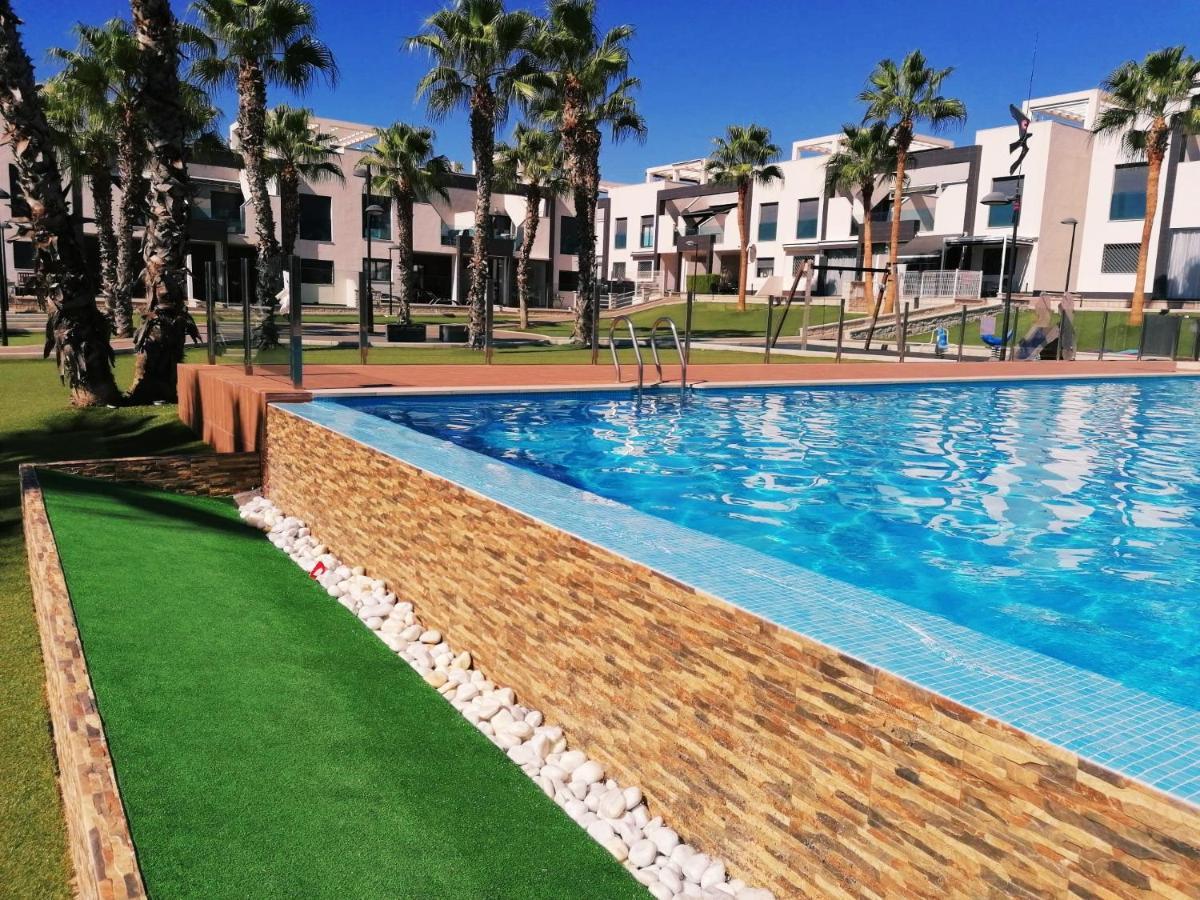 Bright Bungalow Oasis Beach La Zenia Orihuela Exterior photo