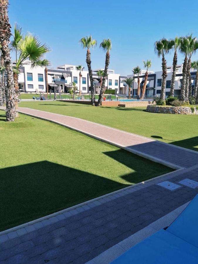 Bright Bungalow Oasis Beach La Zenia Orihuela Exterior photo