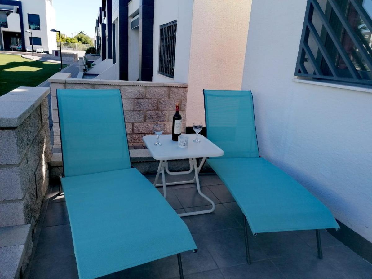 Bright Bungalow Oasis Beach La Zenia Orihuela Exterior photo