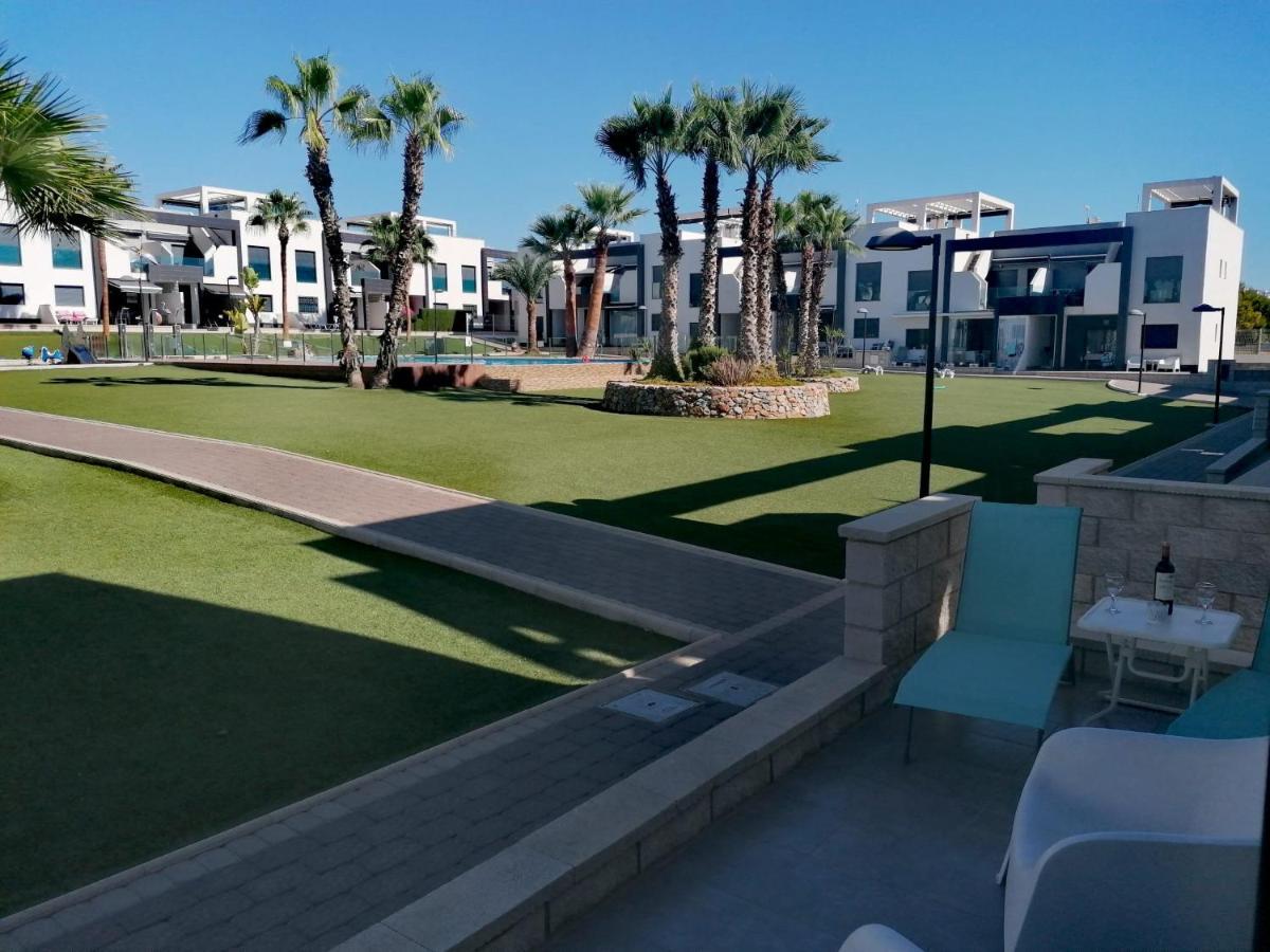 Bright Bungalow Oasis Beach La Zenia Orihuela Exterior photo